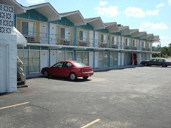 Gray Plaza Motel Benton Luaran gambar