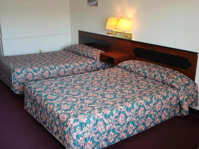 Gray Plaza Motel Benton Luaran gambar